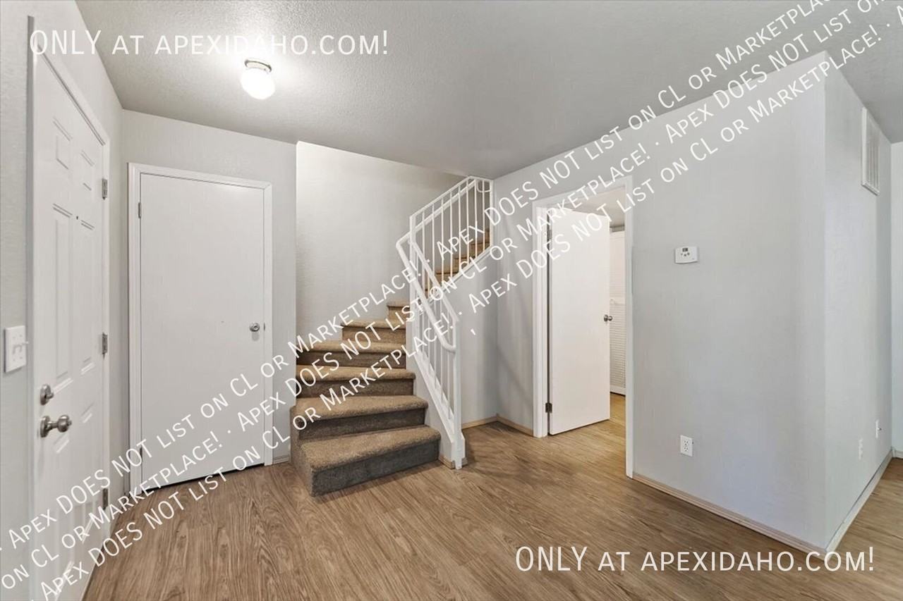 1009 N Stilson Rd #102 - Photo 5 of 35
