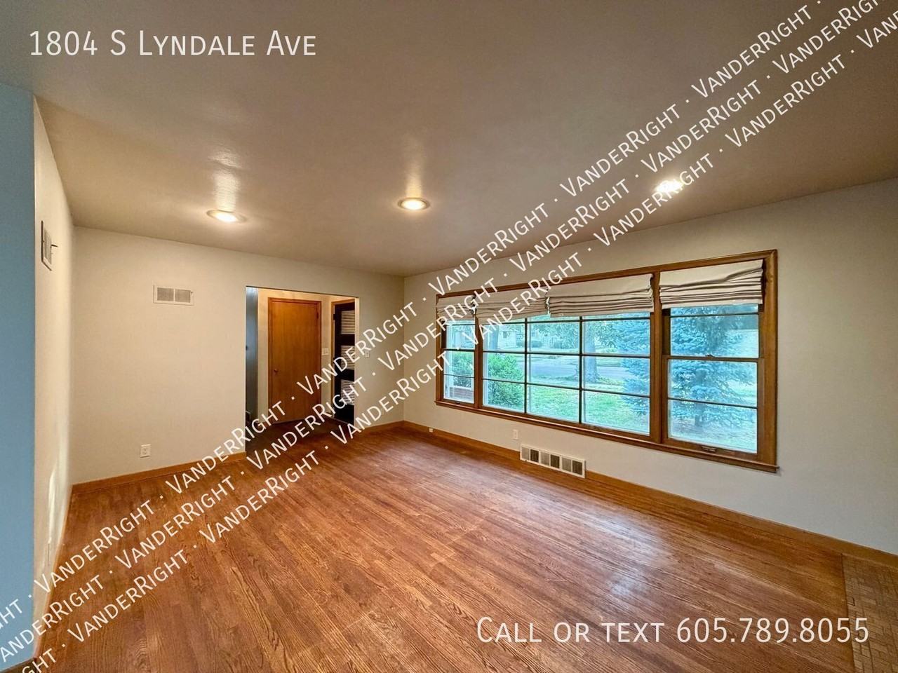 1804 S Lyndale Ave - Photo 3 of 28
