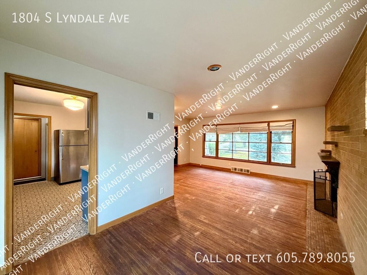 1804 S Lyndale Ave - Photo 4 of 28