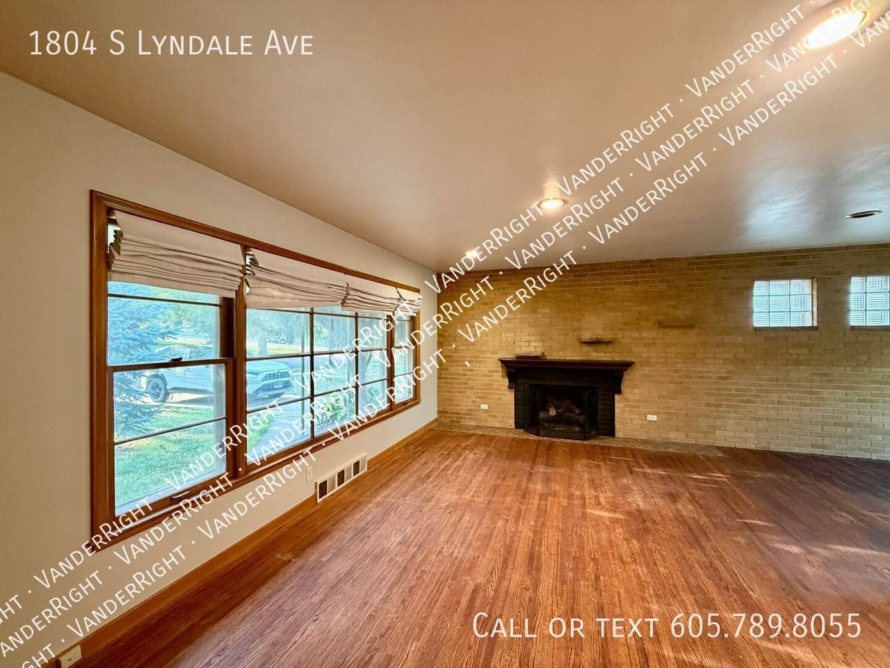 1804 S Lyndale Ave - Photo 2 of 28