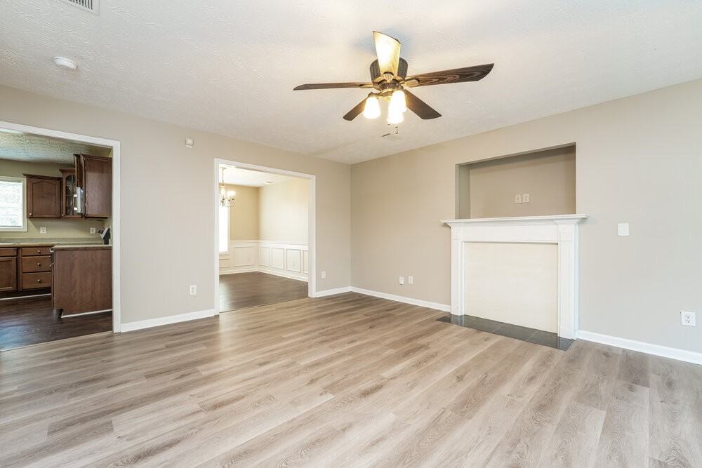 235 Shadowbrooke Cir - Photo 5 of 17