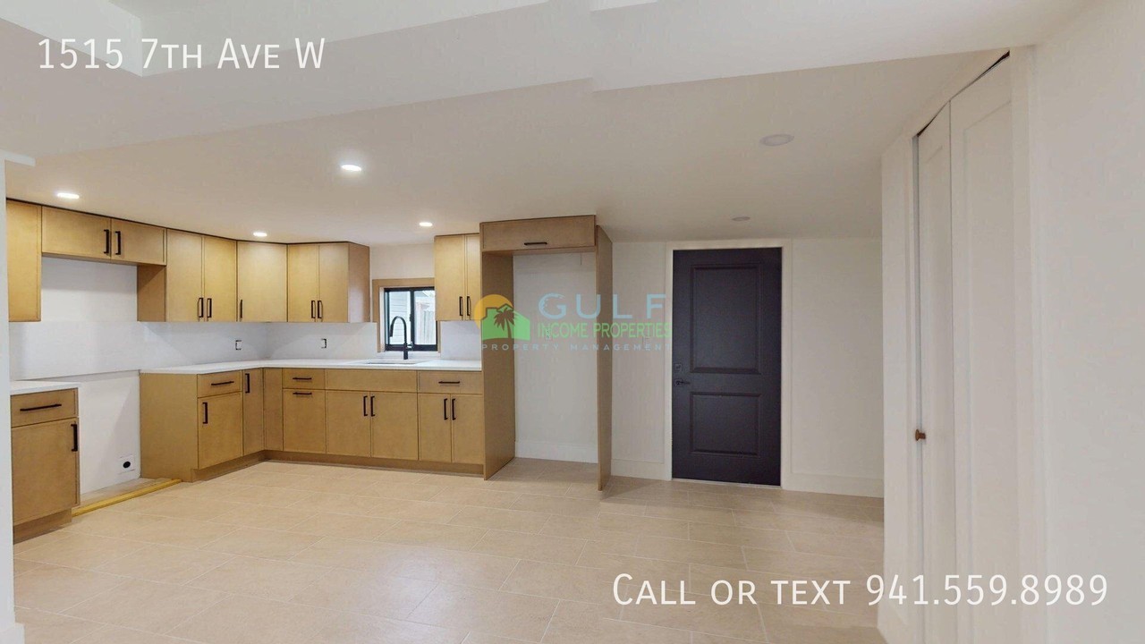 1515 7th Ave W - Photo 2 of 16