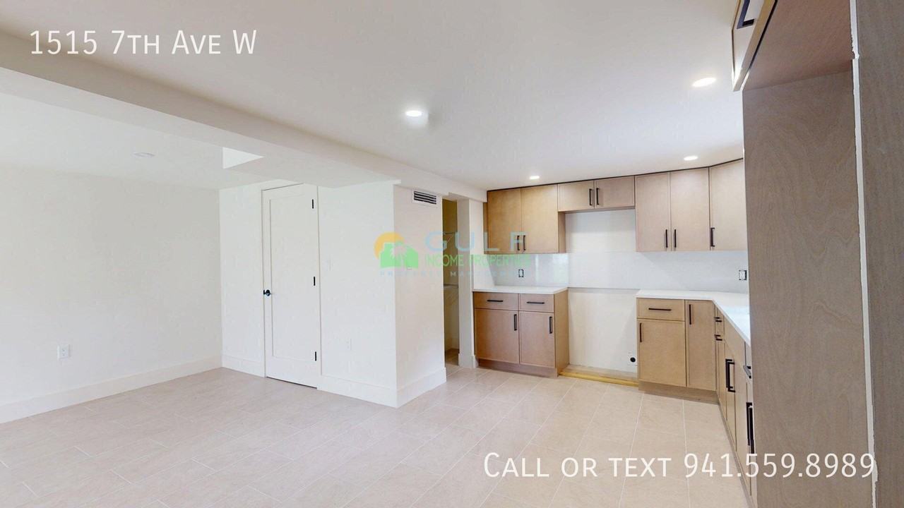 1515 7th Ave W - Photo 3 of 16