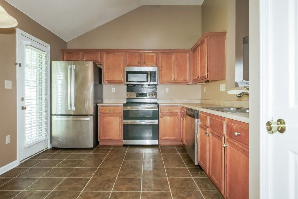 4941 Wemberley Dr - Photo 7 of 16