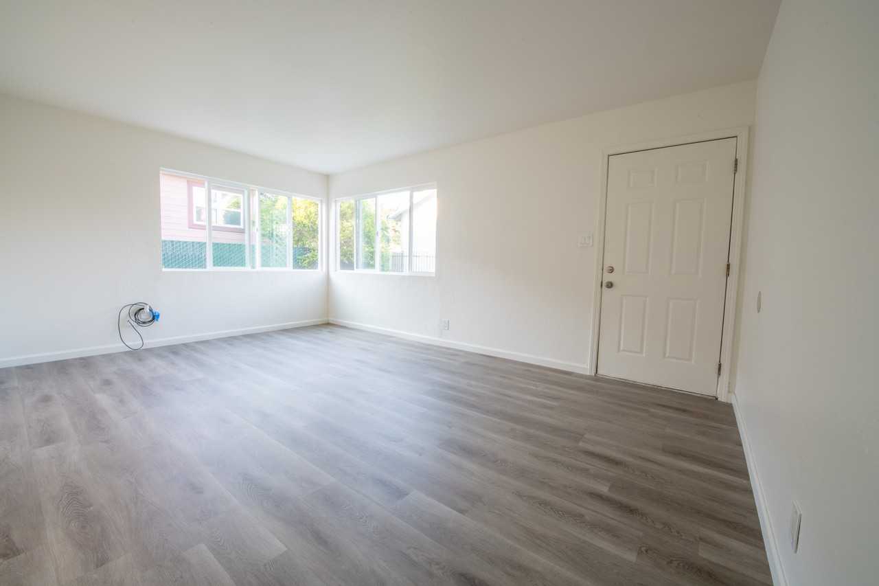 1815 Fairview St #2 - Photo 5 of 11
