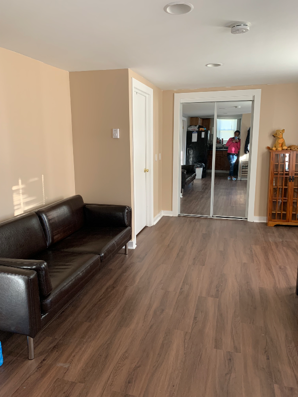 135 Wellsville Ave - Photo 2 of 12