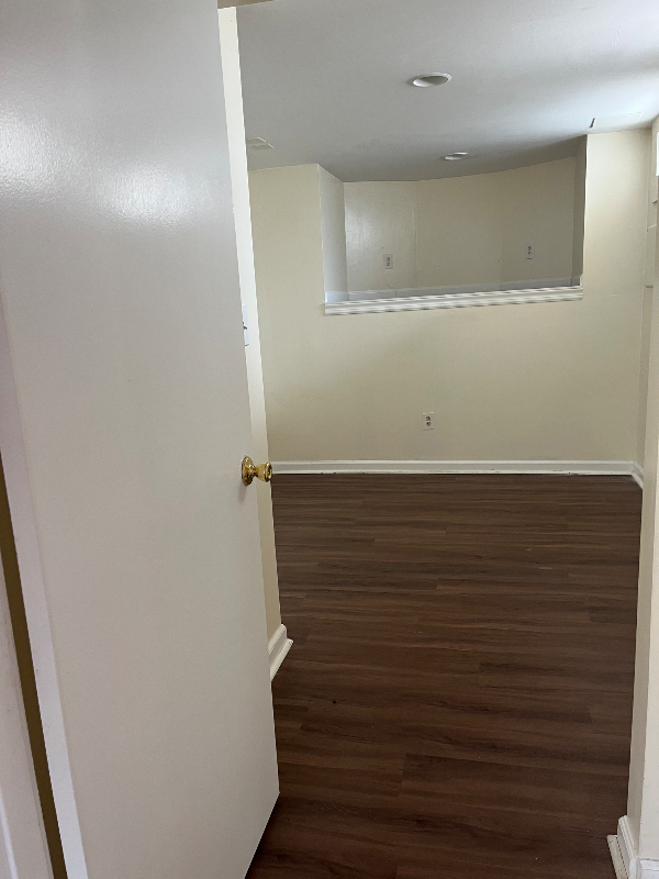 135 Wellsville Ave - Photo 6 of 12