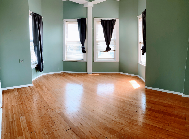 802 W 31st St #2 - Photo 4 of 15