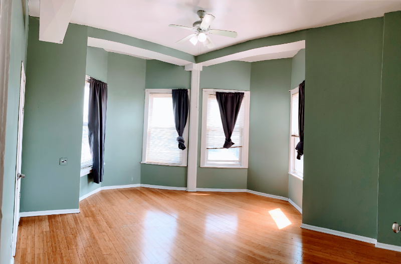 802 W 31st St #2 - Photo 5 of 15