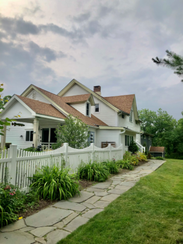 271 Stone Schoolhouse Rd