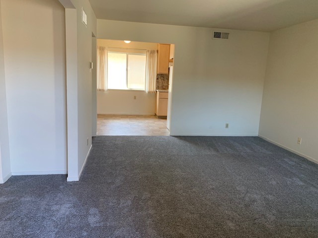 441 Paula Ct #G - Photo 3 of 7