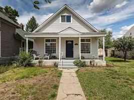 featured image of 2819 E Queen Ave