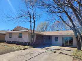 400 Rosewood Dr - Photo 1 of 1