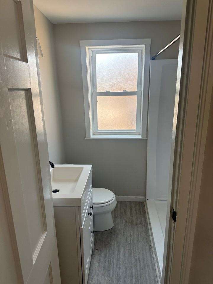 225 Main St #1 - Photo 6 of 29