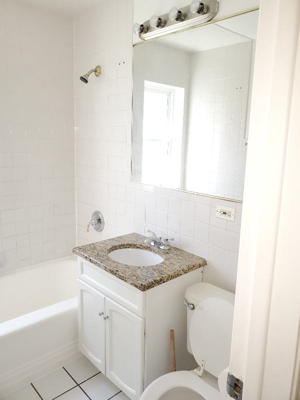 1518 N Harlem Ave #2E - Photo 6 of 8