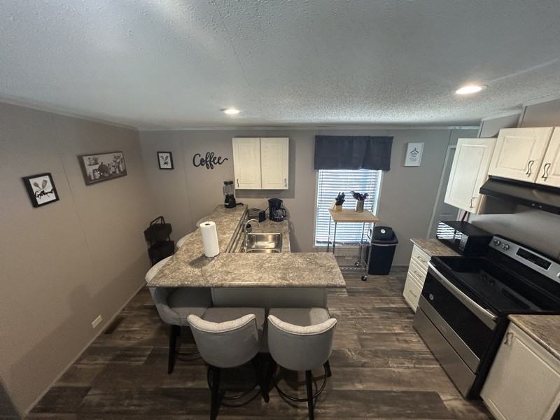 455 Moser Ave #26 - Photo 7 of 17