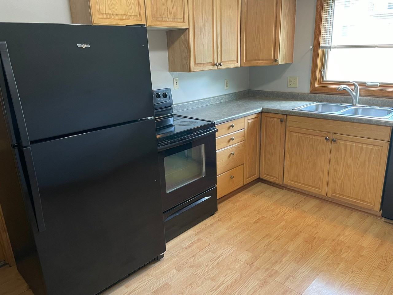326 S 54th St - Photo 6 of 14