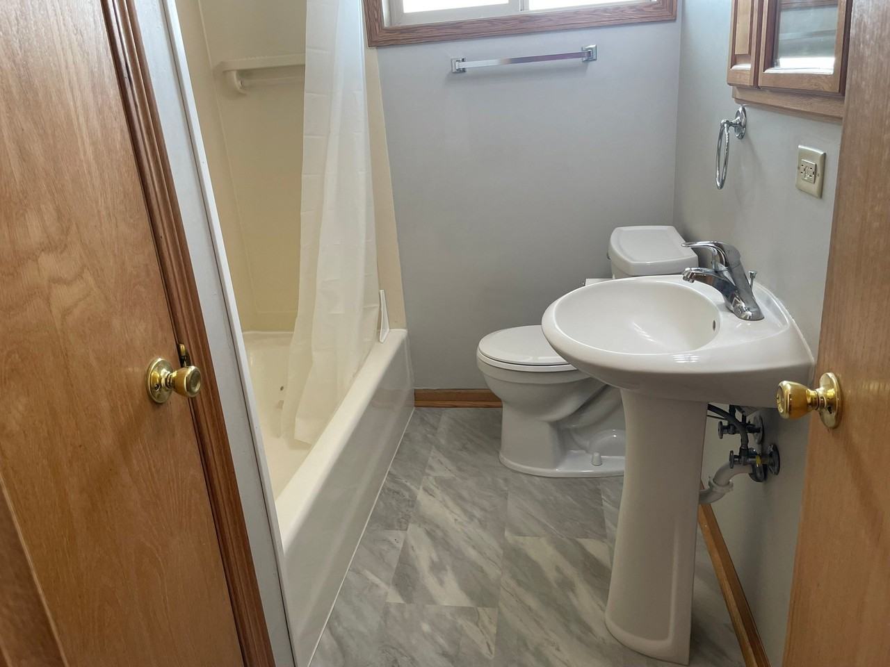 326 S 54th St - Photo 7 of 14