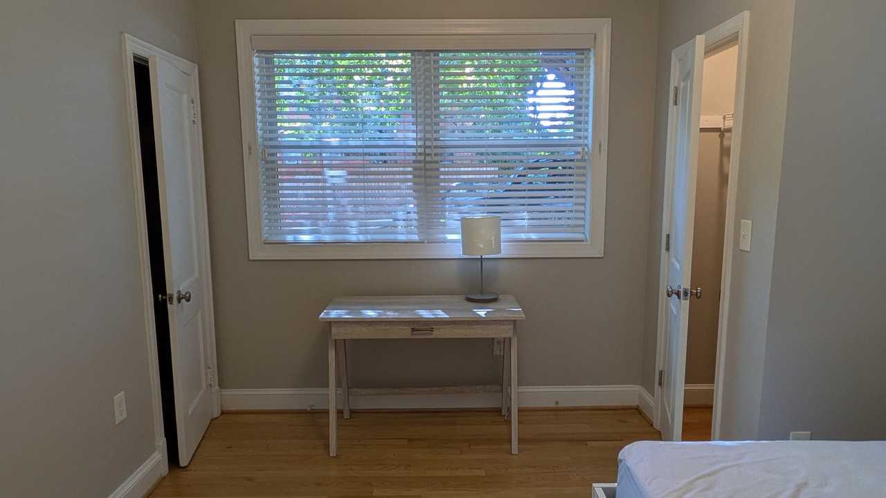 4016 Calvert St Nw #1 - Photo 6 of 17