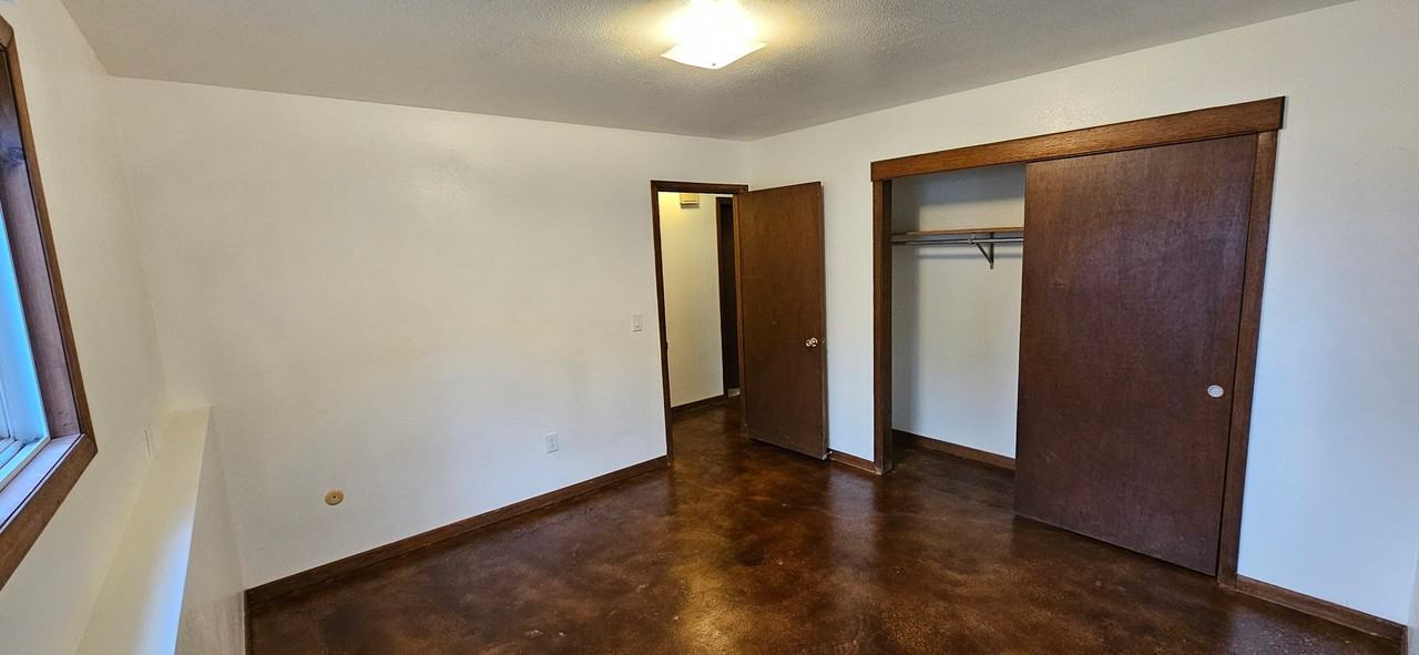 729 Halbert St #2 - Photo 2 of 7