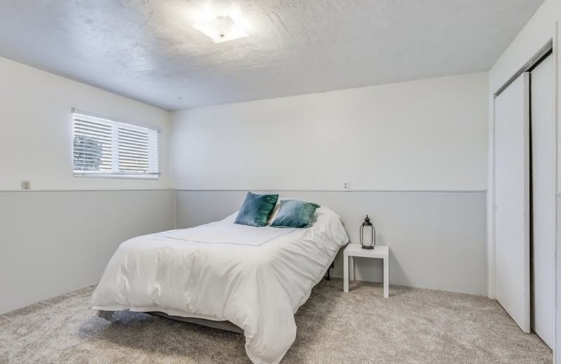 299 Birchwood Dr - Photo 4 of 10