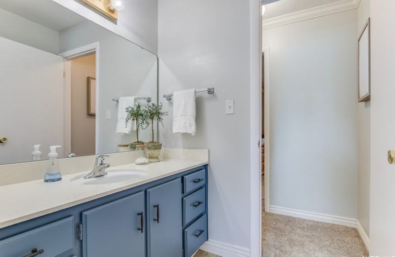 299 Birchwood Dr - Photo 5 of 10