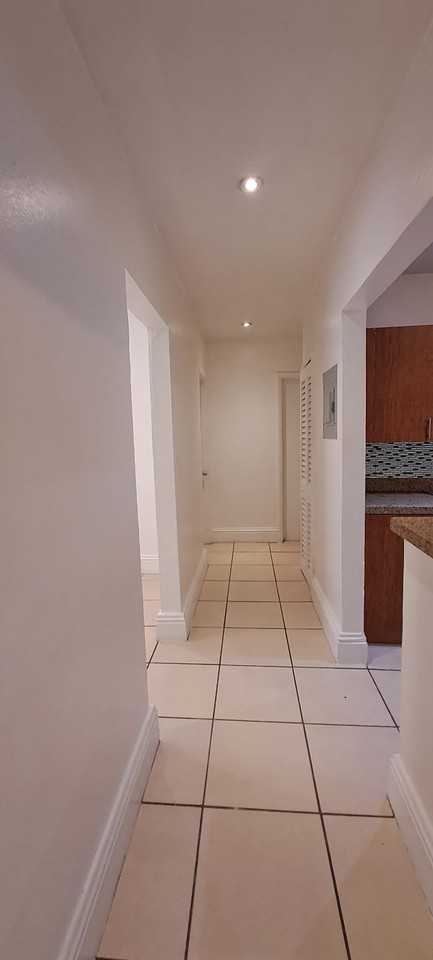 3030 Nwst - Photo 4 of 11
