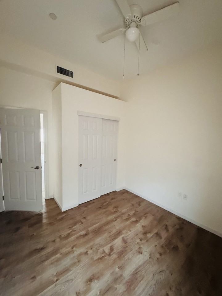 2071 15th Ave - Photo 7 of 9