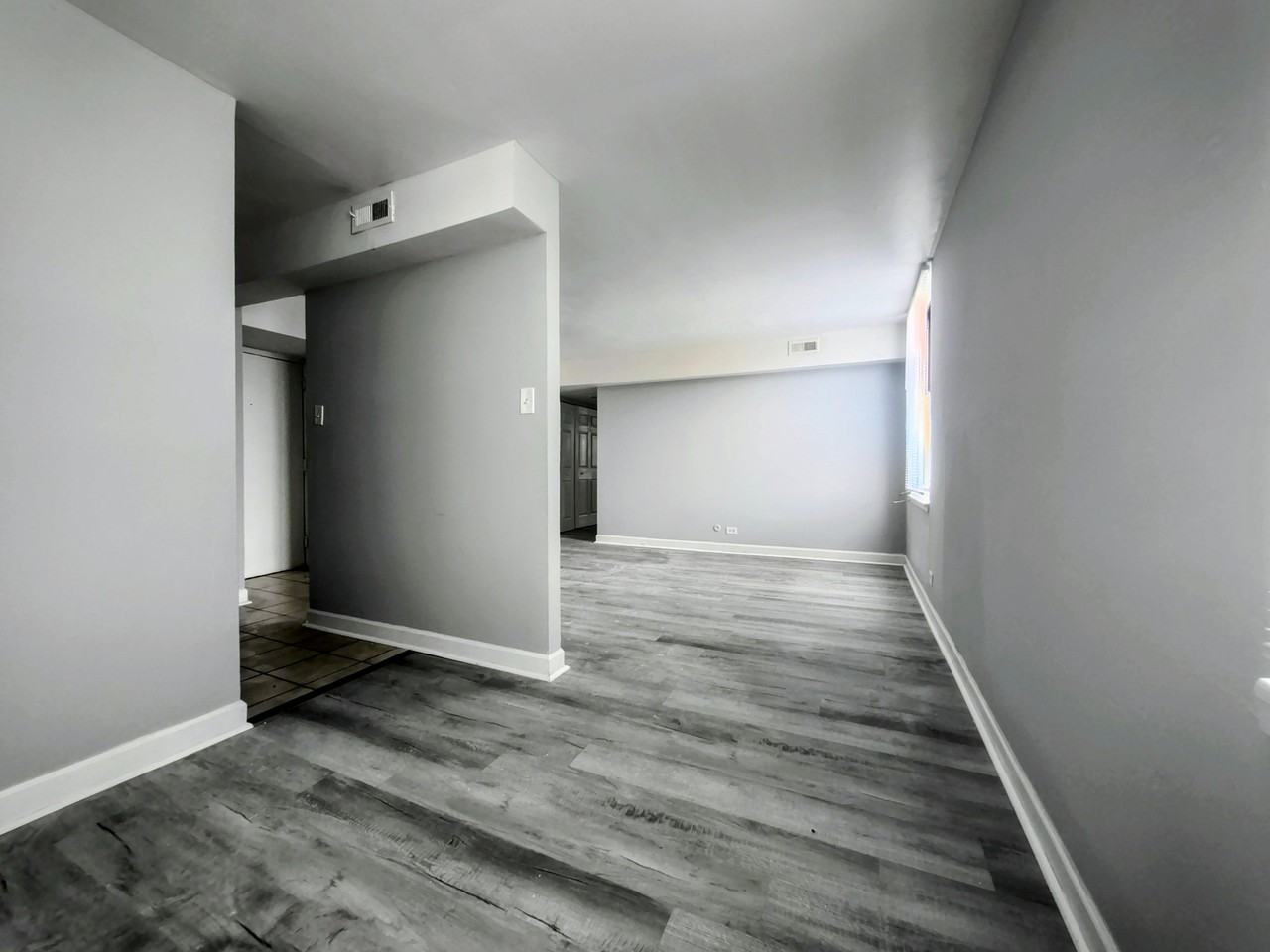 1840 S Karlov Ave #3 - Photo 3 of 15