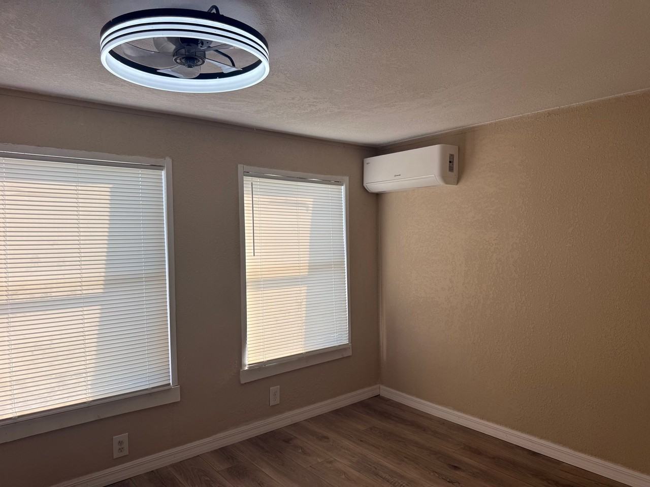 8536 Honeywell Rd - Photo 3 of 10