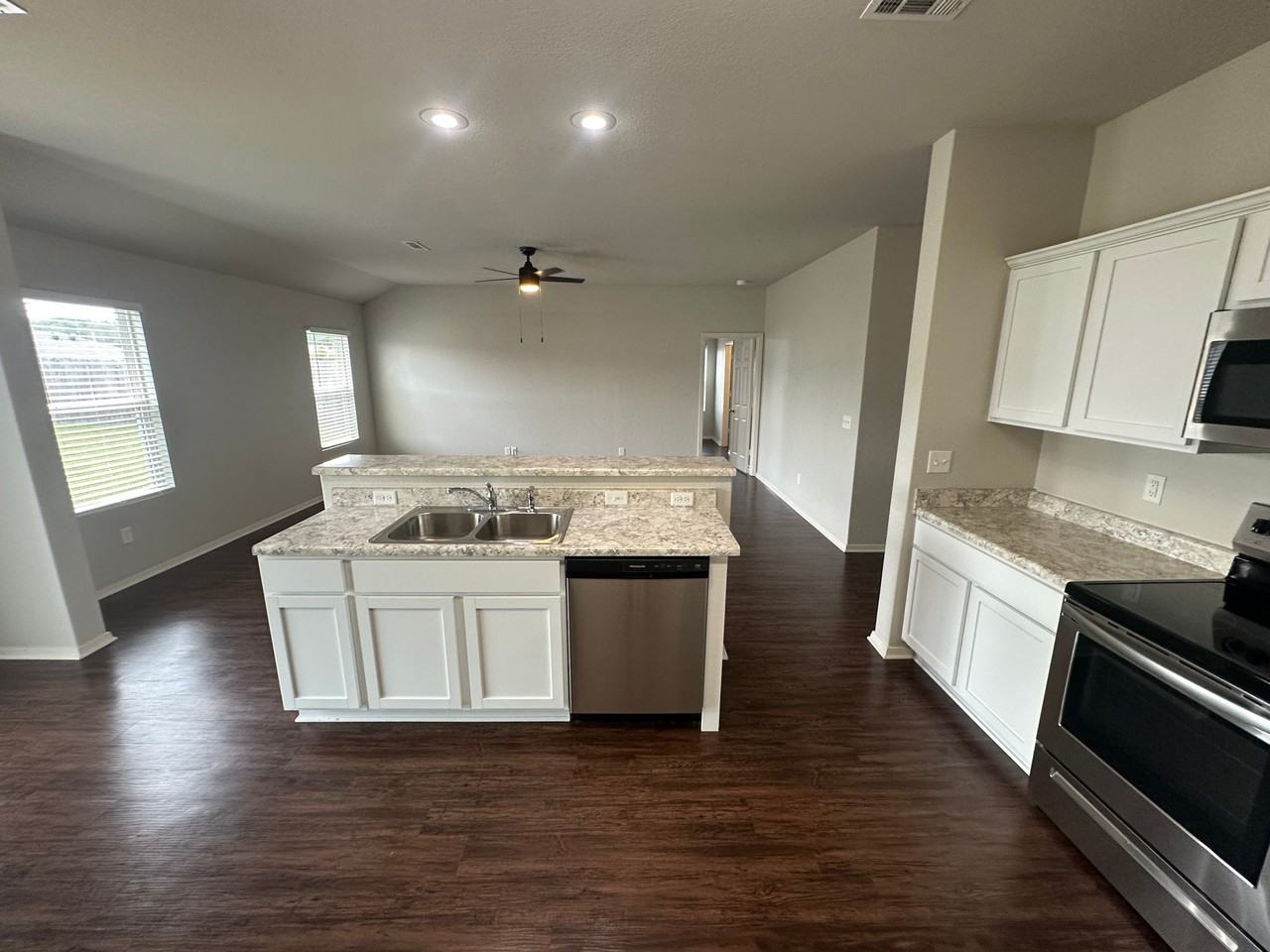20 Summer Breeze Rd - Photo 2 of 20