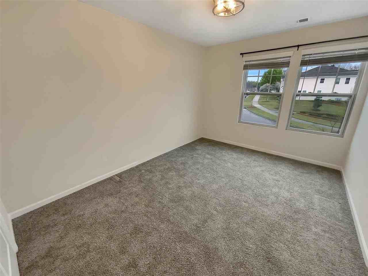 11052 Chalkbark Lane - Photo 6 of 21
