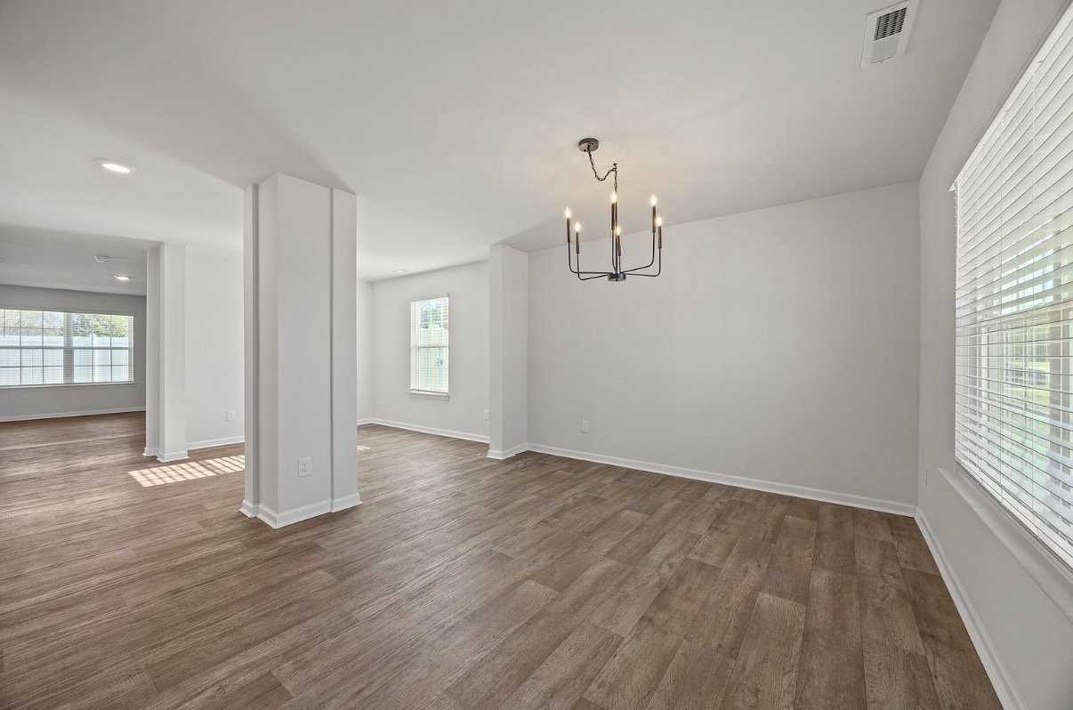 1917 Rolling Meadows Dr - Photo 5 of 19