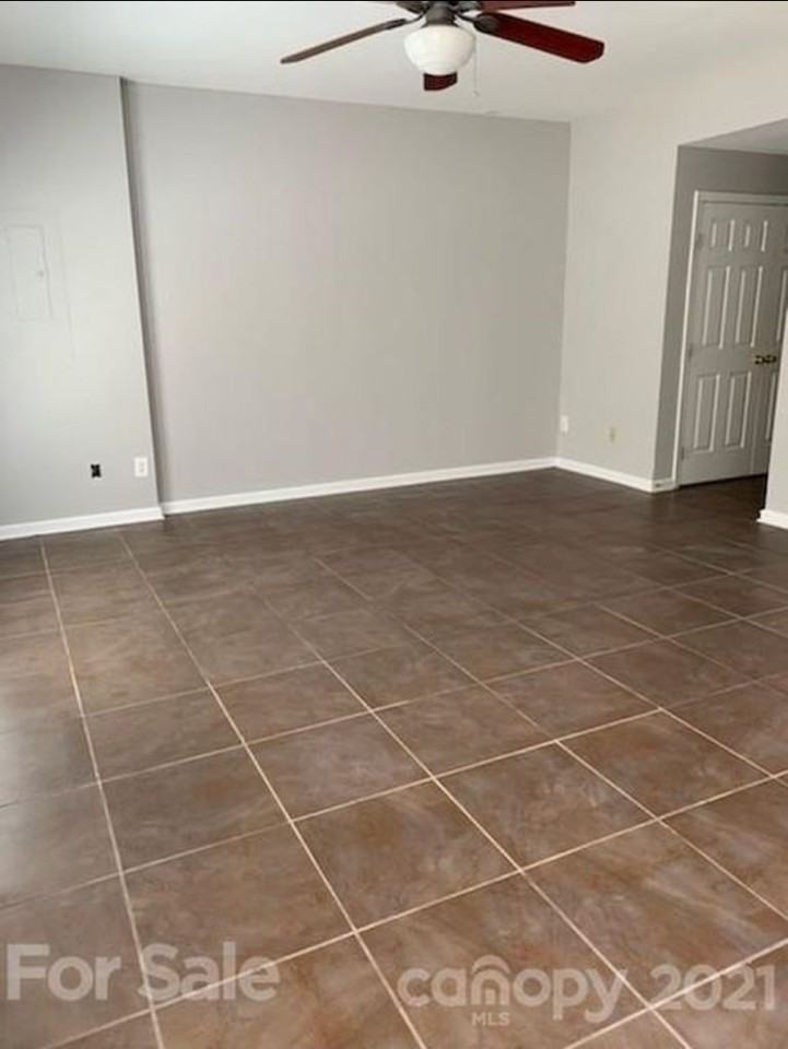 1234 Rocket Ln - Photo 5 of 15