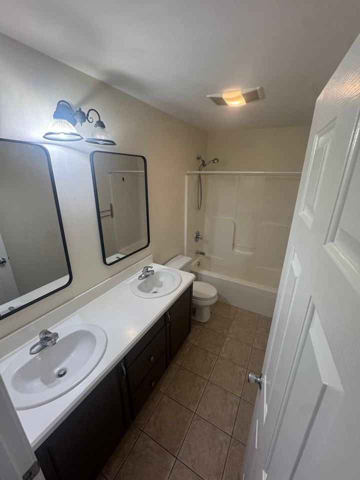 469 Skokorat Rd - Photo 4 of 8