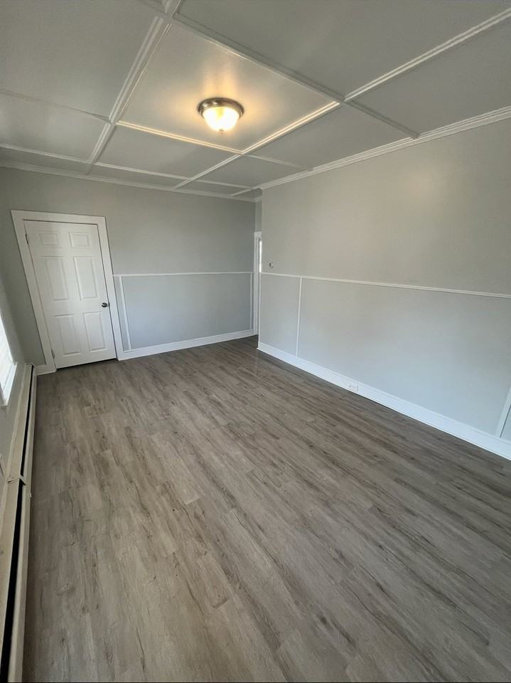 2 Gray Ave #1 - Photo 5 of 10