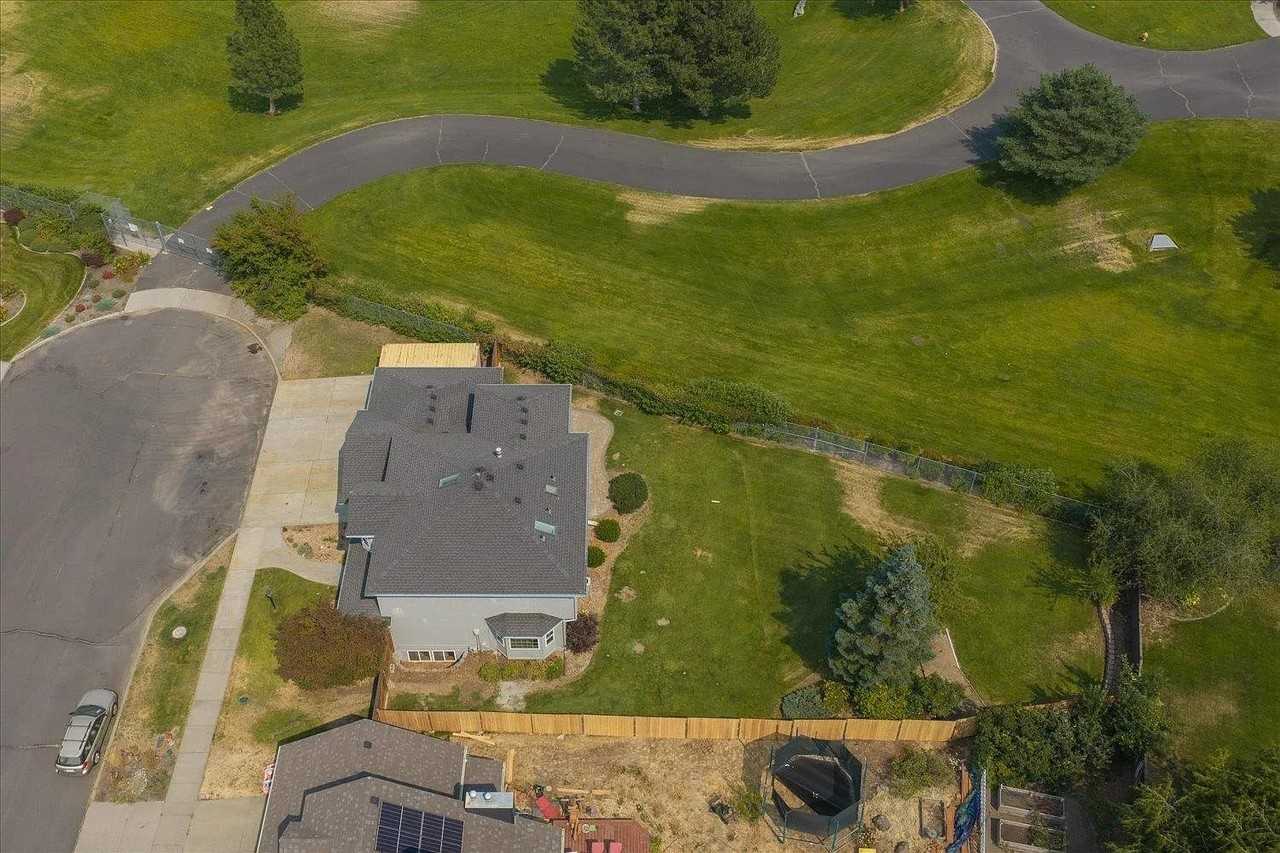 3415 S Morrill Dr - Photo 2 of 20