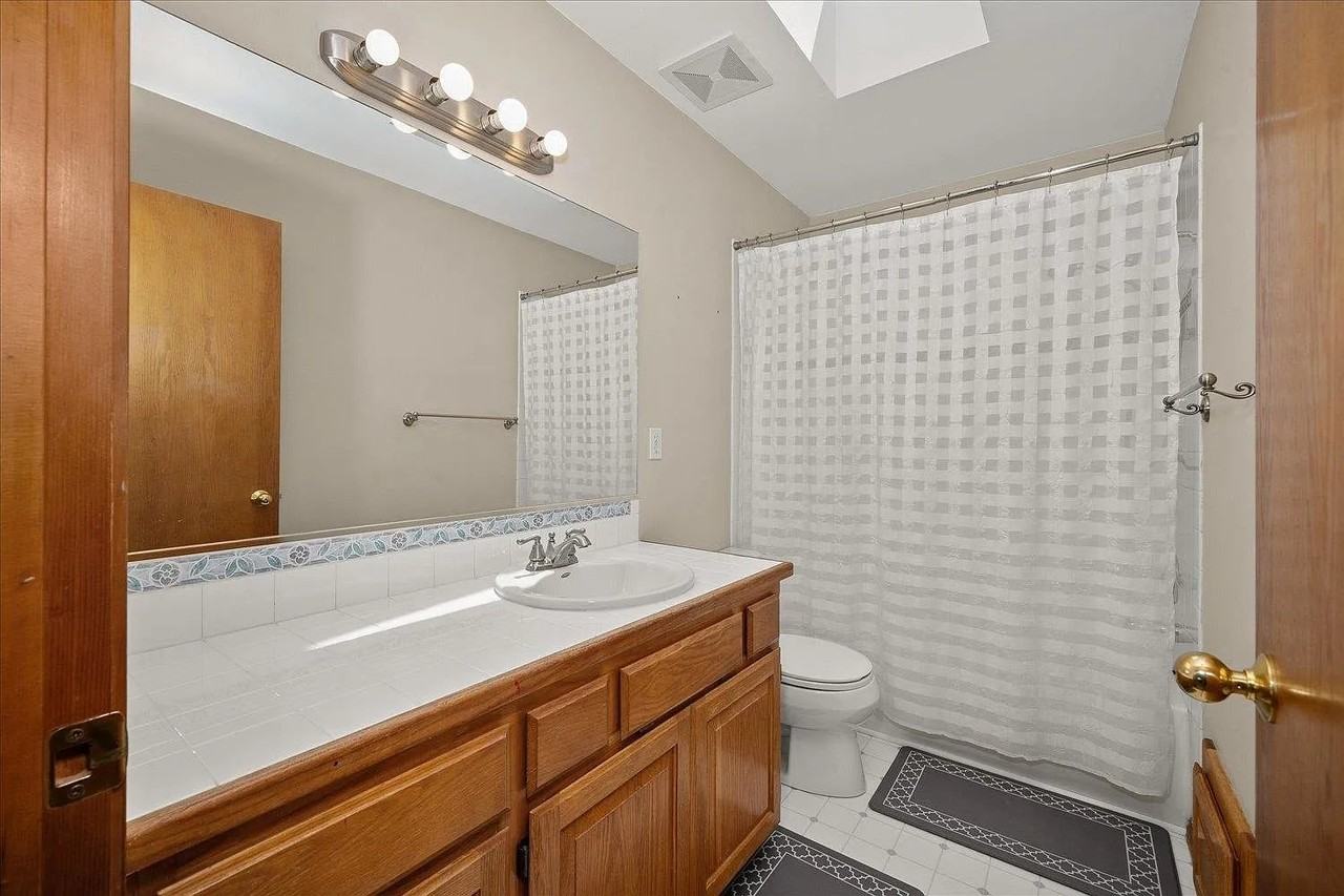 3415 S Morrill Dr - Photo 7 of 20