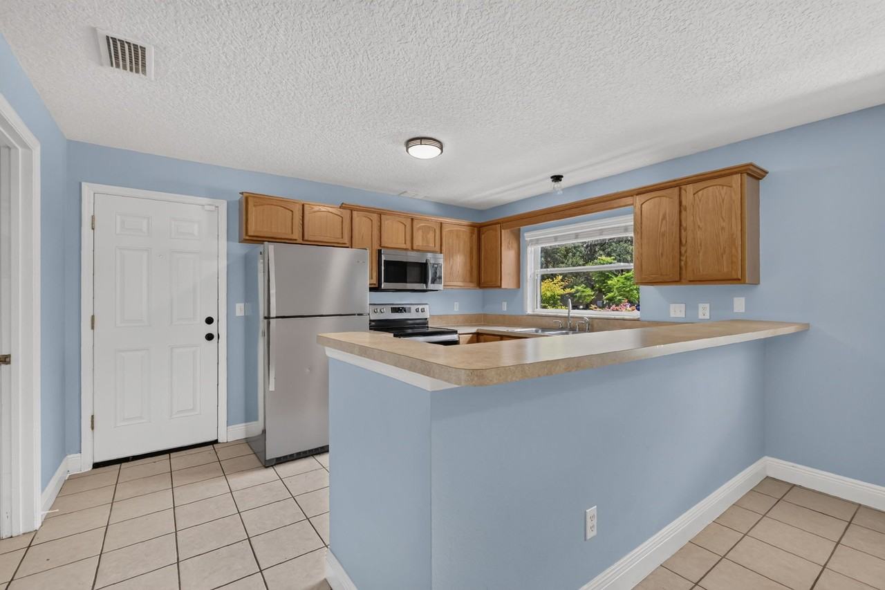 2505 Myer Ave #2509 - Photo 7 of 27