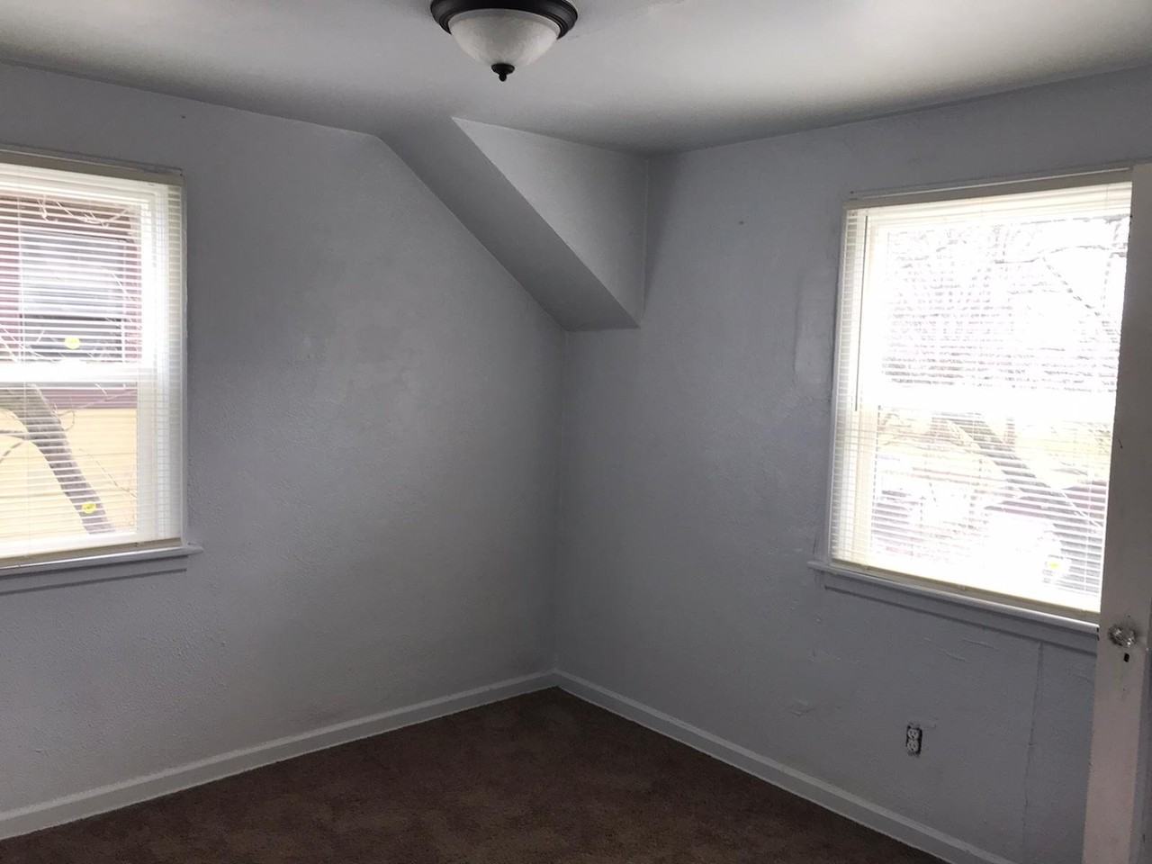 1255 Genessee Ave - Photo 6 of 16