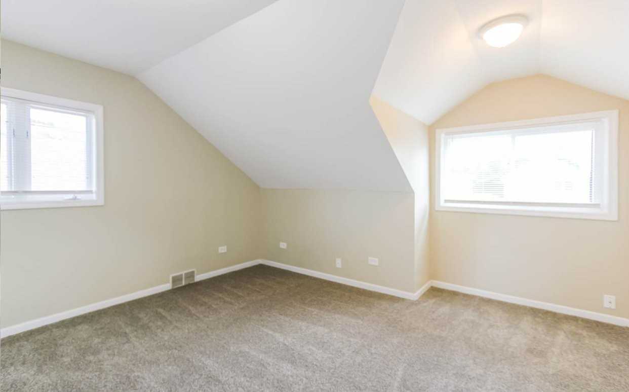311 Pruitt St - Photo 2 of 3