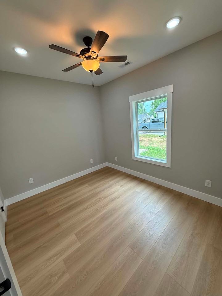 312 1st Ave - Photo 5 of 14