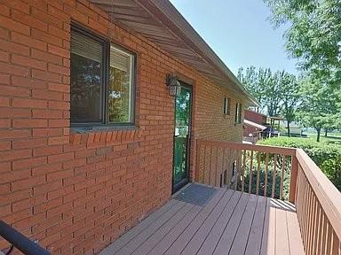 132 Larkin Ln - Photo 2 of 20