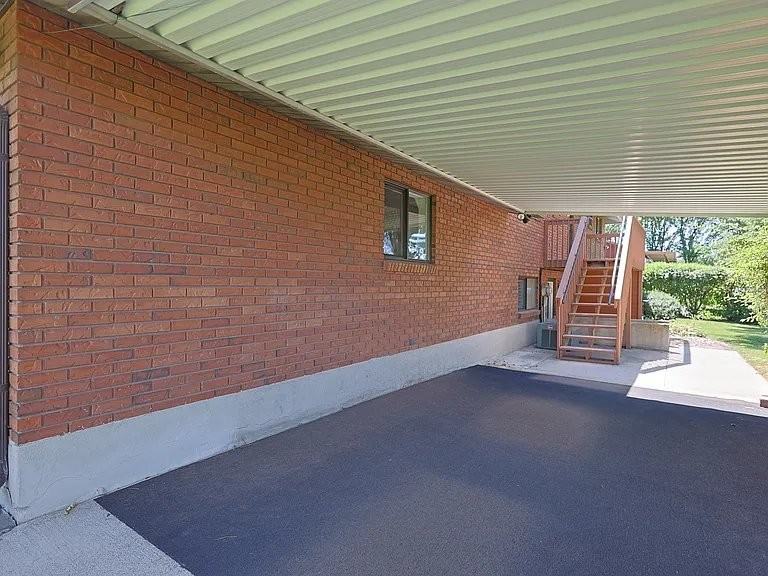 132 Larkin Ln - Photo 3 of 20