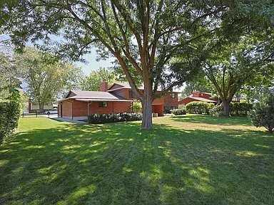 132 Larkin Ln - Photo 5 of 20