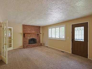 132 Larkin Ln - Photo 6 of 20