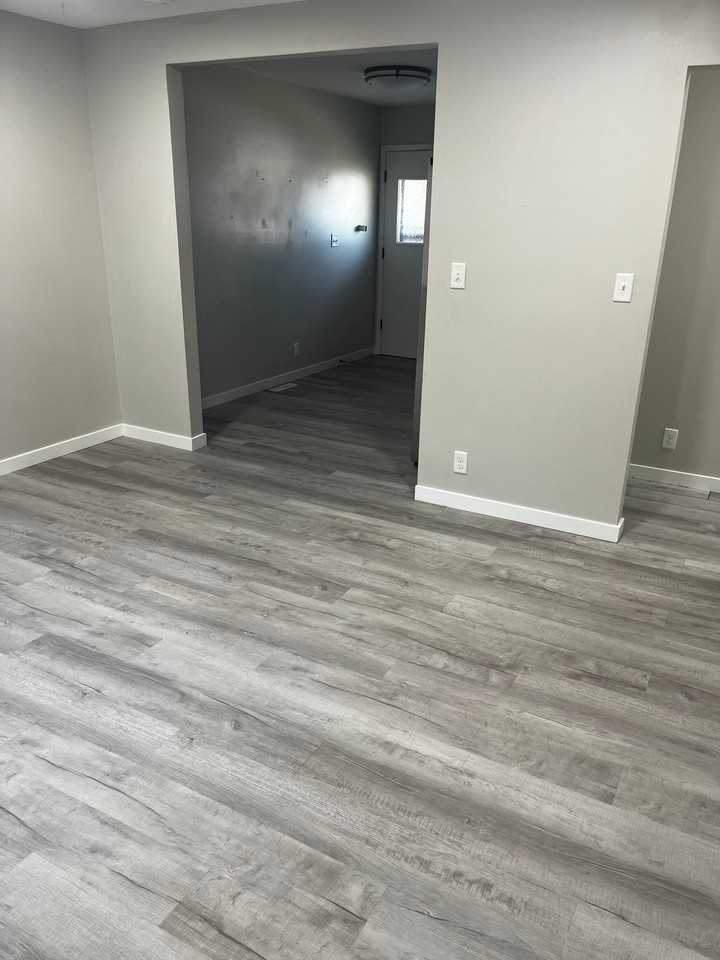 312 N 6th St - Photo 6 of 7