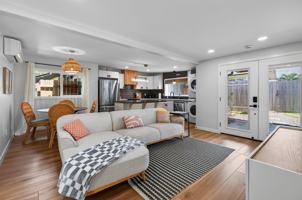featured image of 338 Kalama St #F