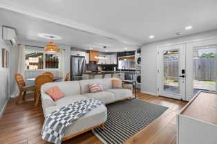 338 Kalama St #F - Photo 1 of 1