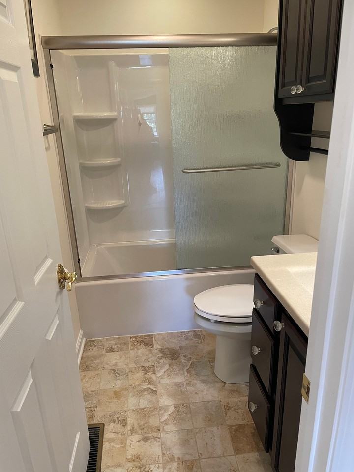 241 Wedgewood Cir #2 - Photo 6 of 8